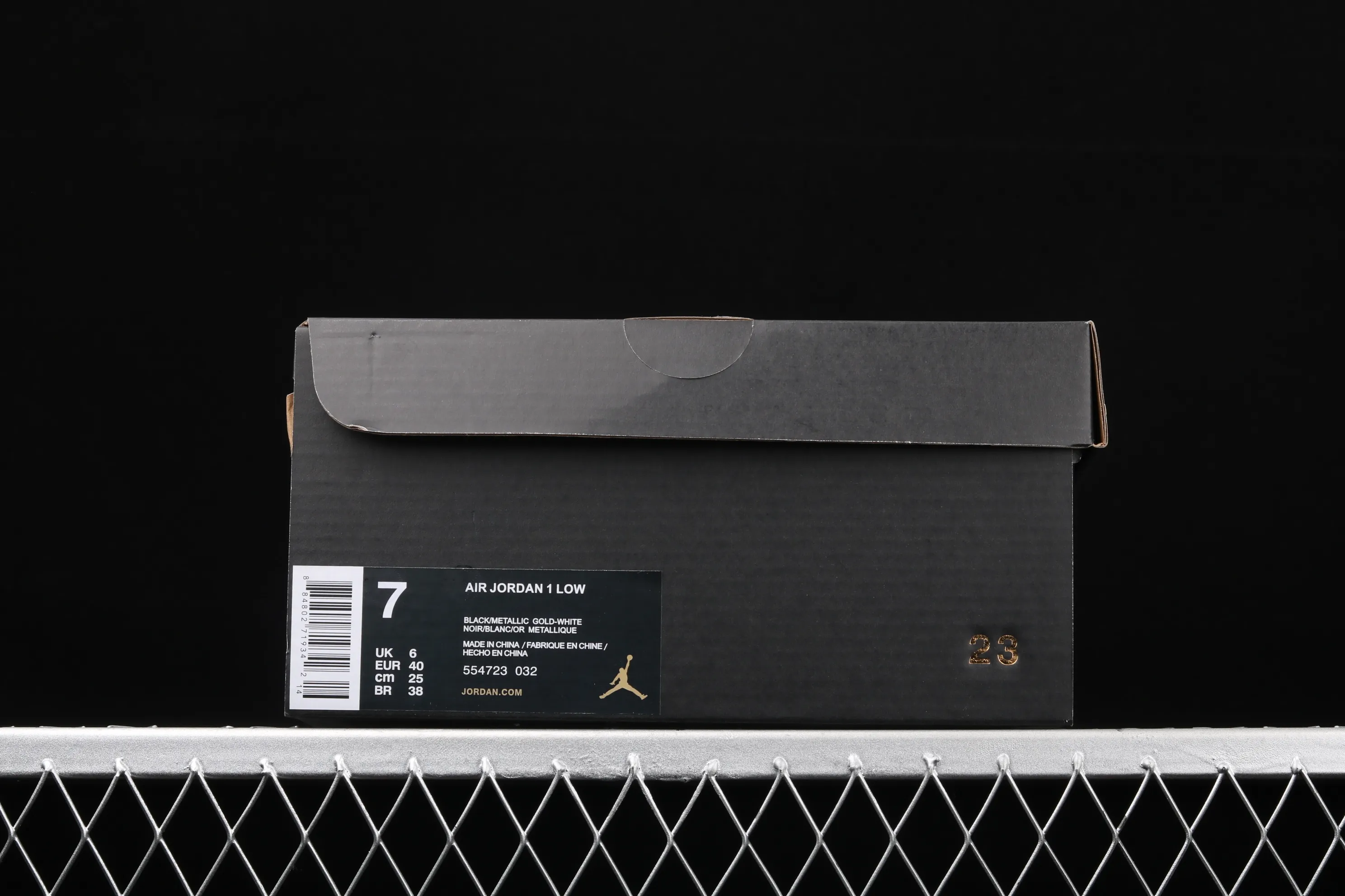 All categories Air Jordan Jordan series basketball shoes Air Jordan 1 Low New version Air Jordan 1 Low AJ1 Joe 1 low-top patent leather black gold cultural and leisure sports sneakers 554723-032